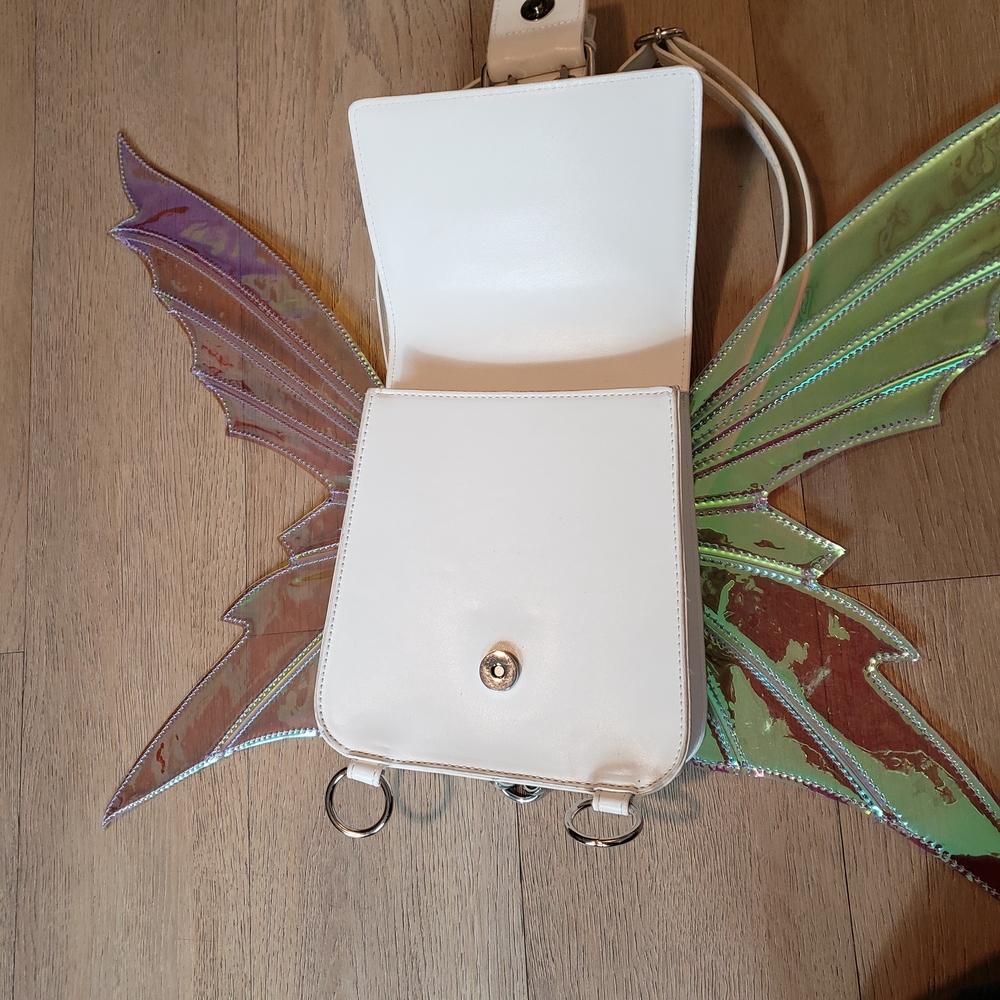 White Winged Backpack - Picture 3 of 5